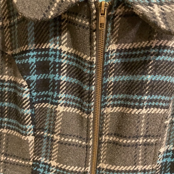 Blue and Gray plaid coat - Picture 3 of 11